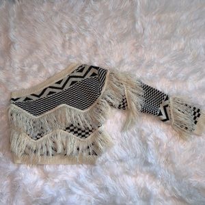 One sleeved sweater/ off the shoulder